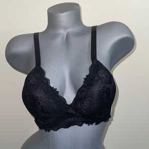 Ilys Lumie Comfort Fit Light Padded Wire Free Wireless Bra Bralette 3 Hooks.